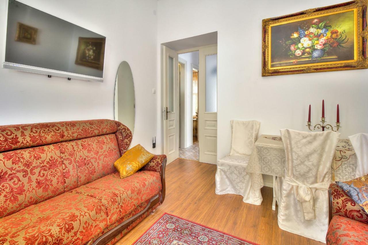 Boutique Apartman Villa Mediteran Πόρετς Εξωτερικό φωτογραφία